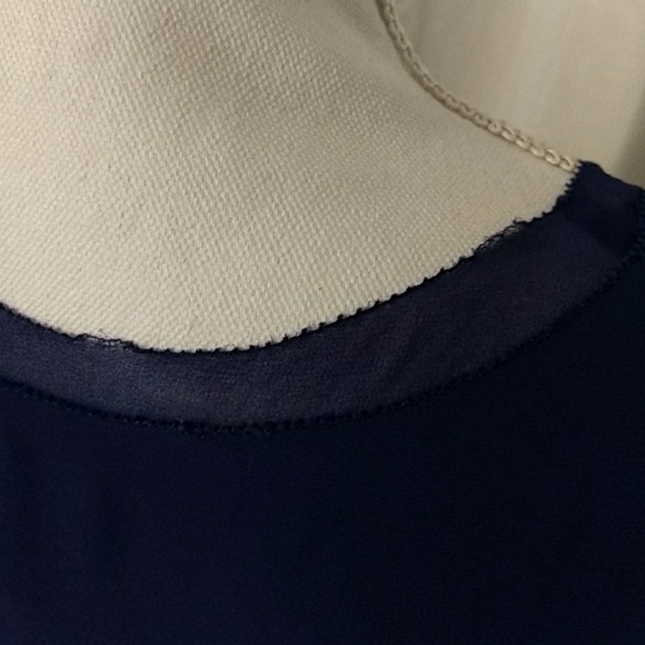 High-Low Layered Blouse - Picture 3 of 7