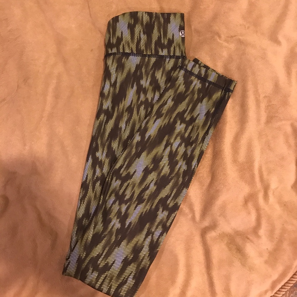 Lululemon Wunder Under Leggings