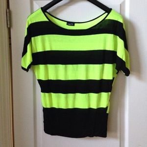 Short sleeve Shirt💛🖤💛🖤