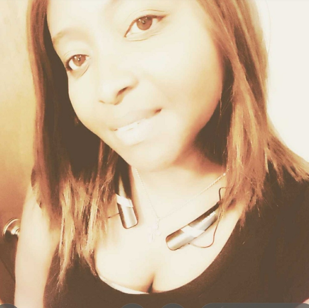 Meet your Posher, Stephanie