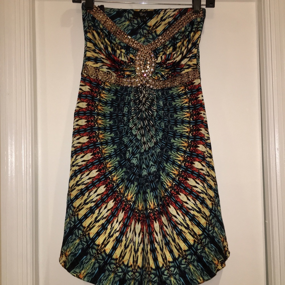 Wow, very unique, amazing detail dress by SKY