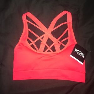 NWT--- Victoria's Secret red sports bra/bralette.