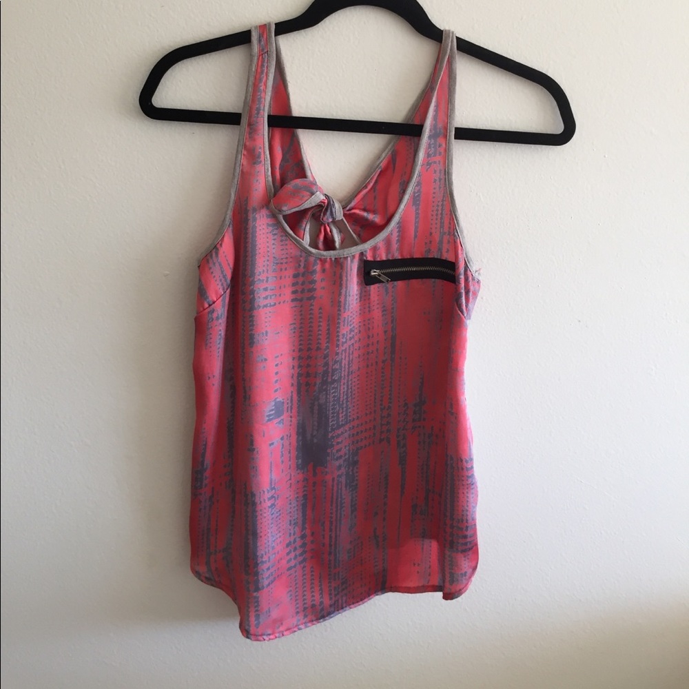 Summer tank with open back