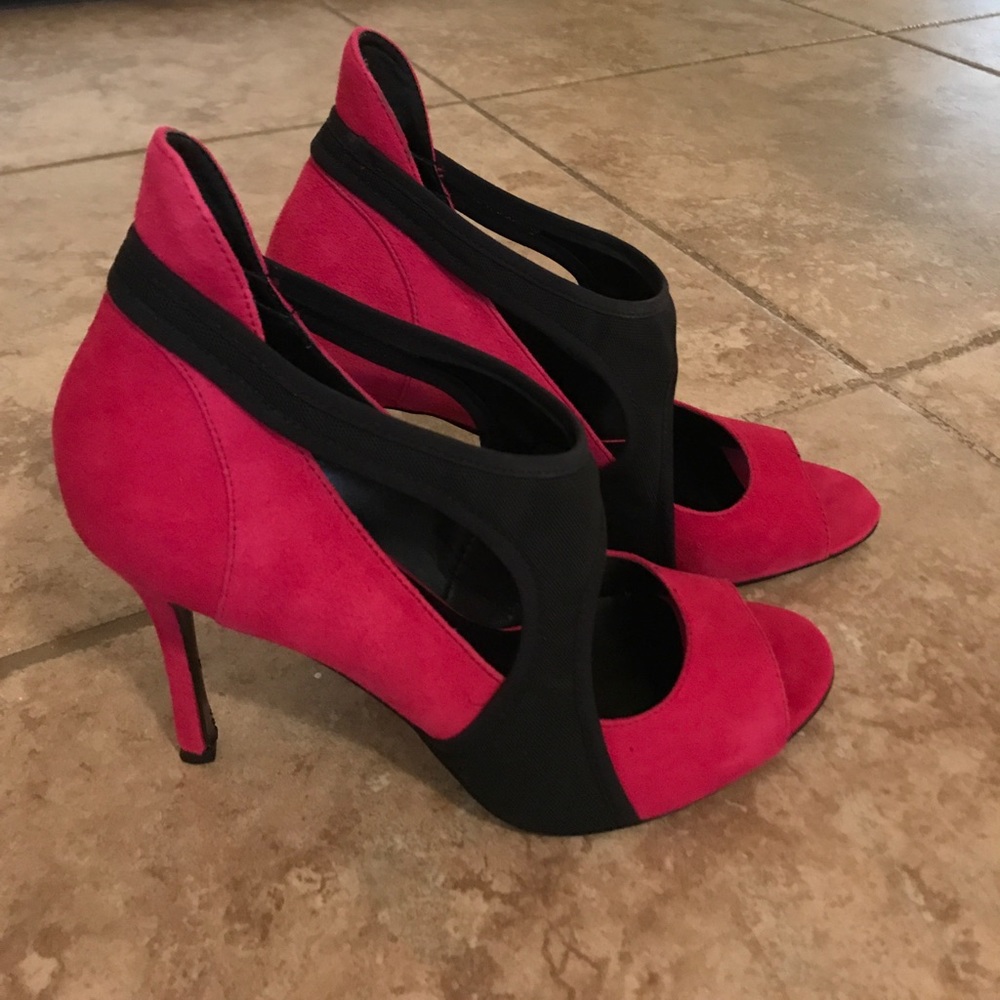 NWOT Nine West Peep Toe Heels Size 10
