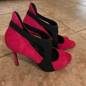 NWOT Nine West Peep Toe Heels Size 10