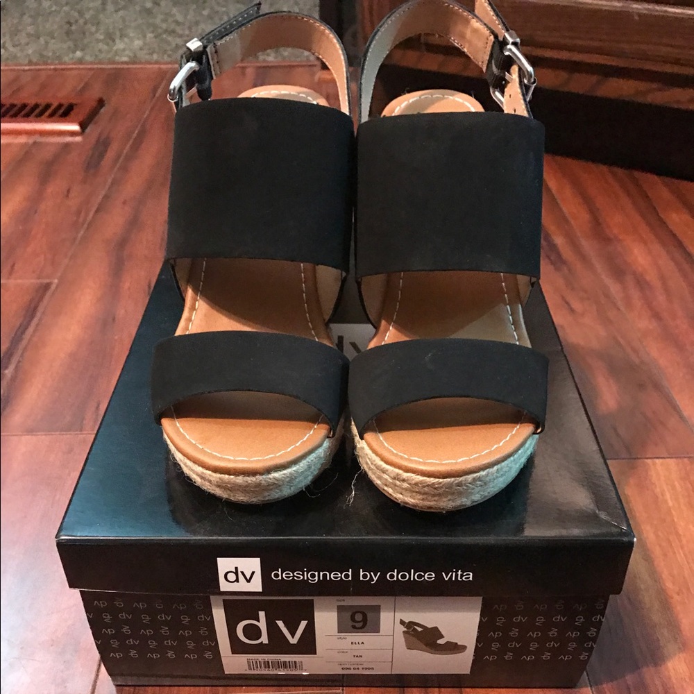 Wedge sandals