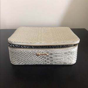 Stella and Dot Ivory Exotic Large Jewelry Case