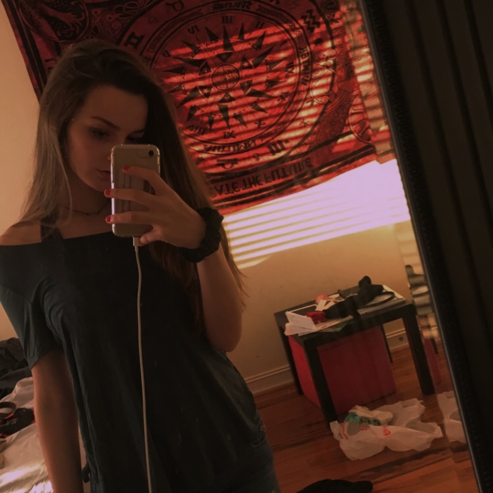 Meet your Posher, Kara