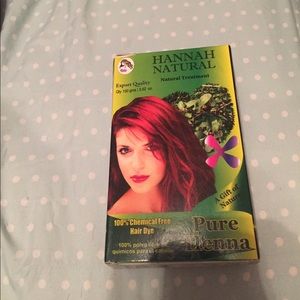 Pure henna hair dye