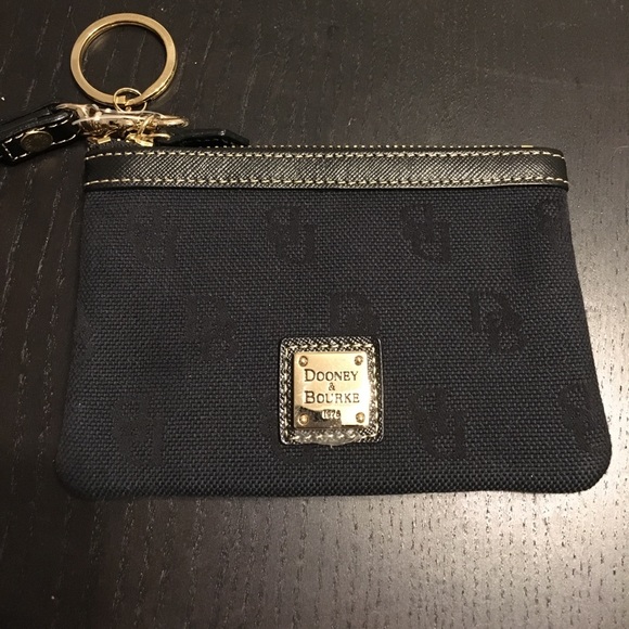 Dooney & Bourke Handbags - Authentic Dooney & Bourke never used