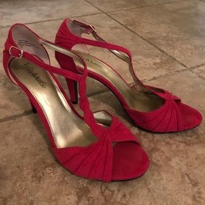 Kelly & Katie Hot Pink Heels Size 9.5