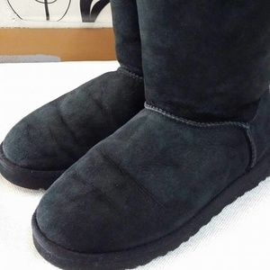 UGG Bailey Bow Boots