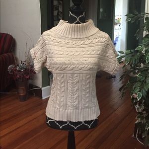 Super cute beige sweater!