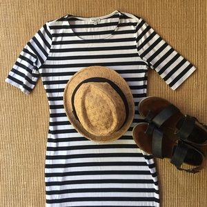 Striped Dress Navy and white (A)