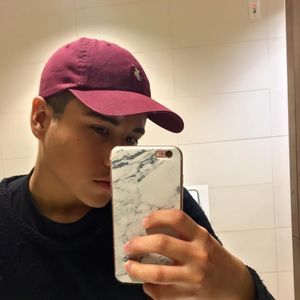 Meet your Posher, Marc