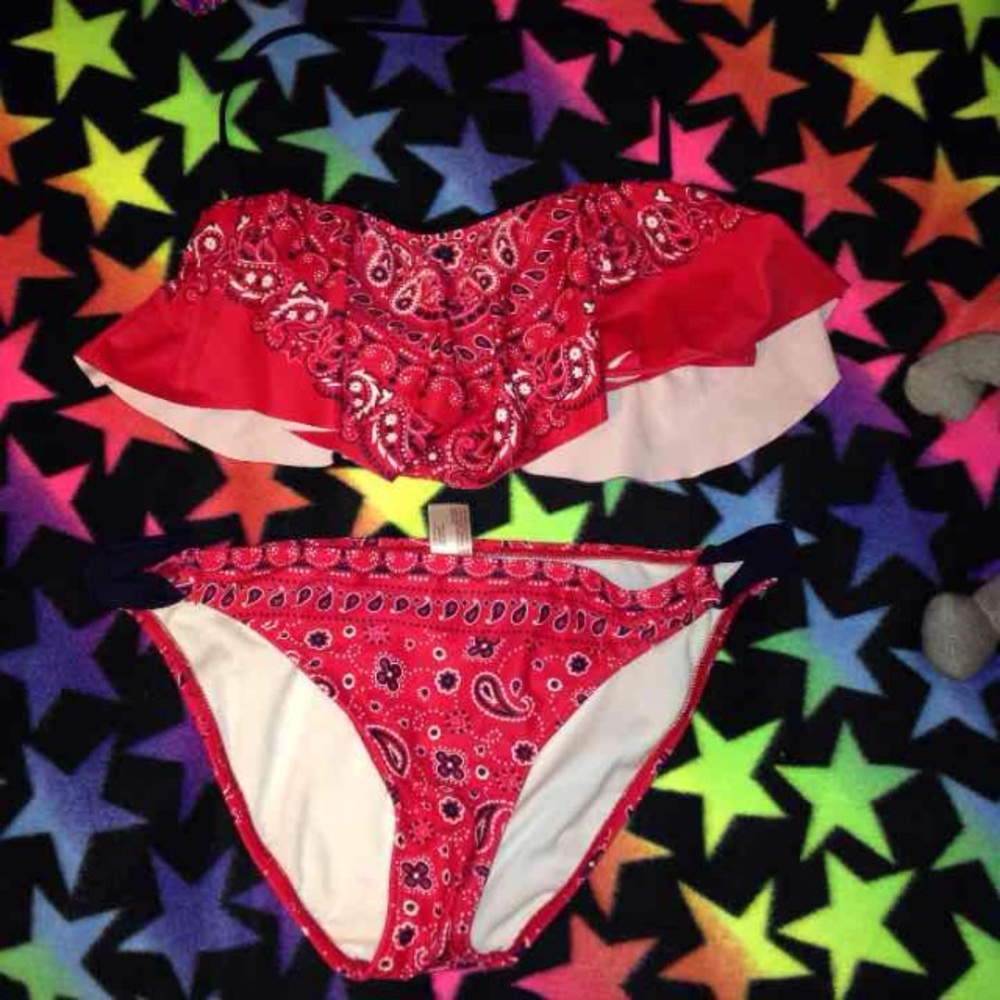 Bathing suit