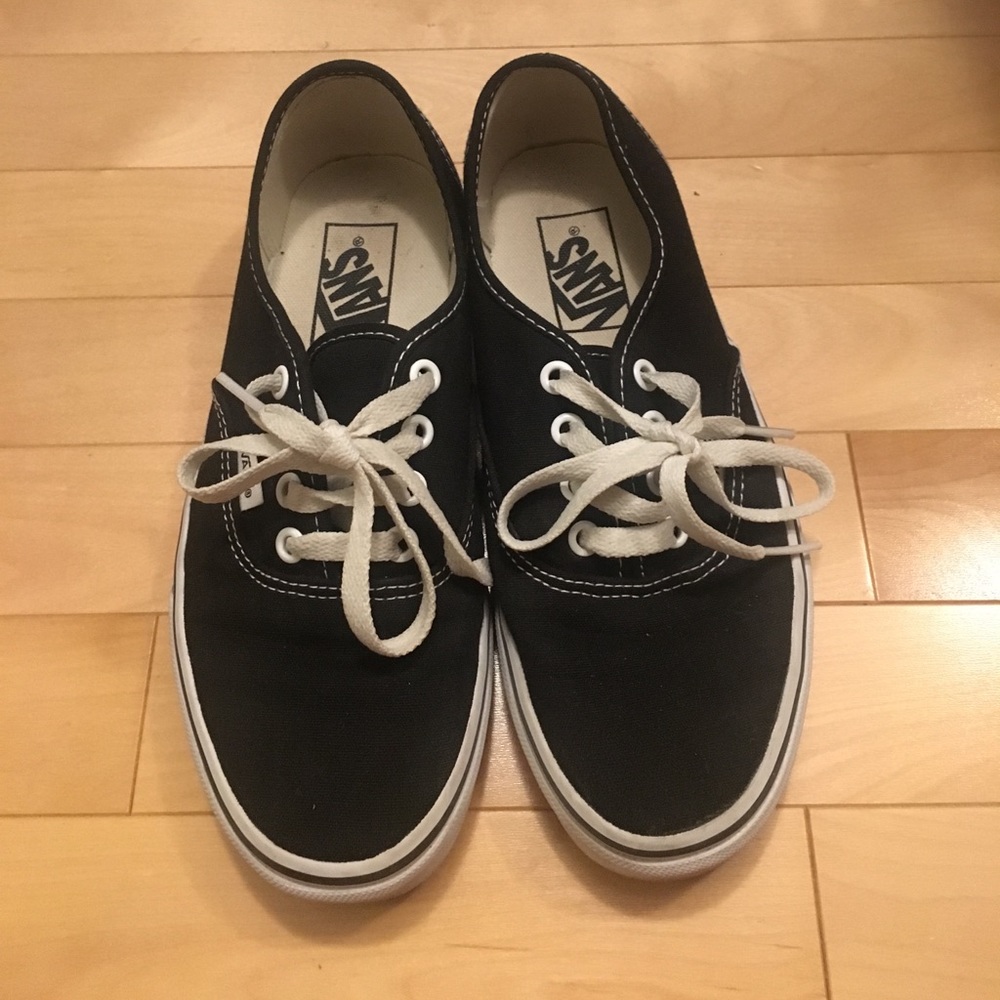 'Authentic' Black Vans