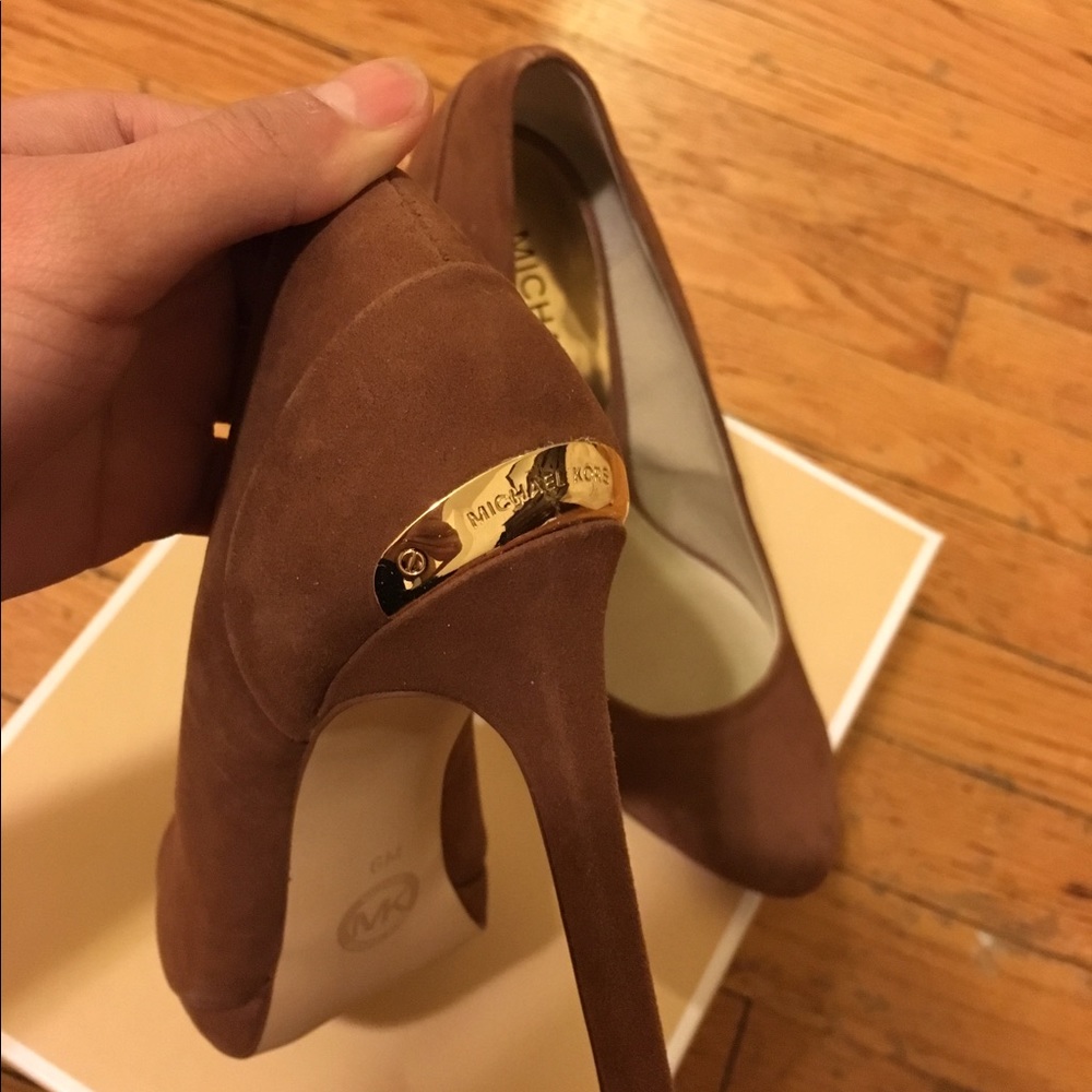 Michael Kors Suede Brown & Gold Yasmin Heels