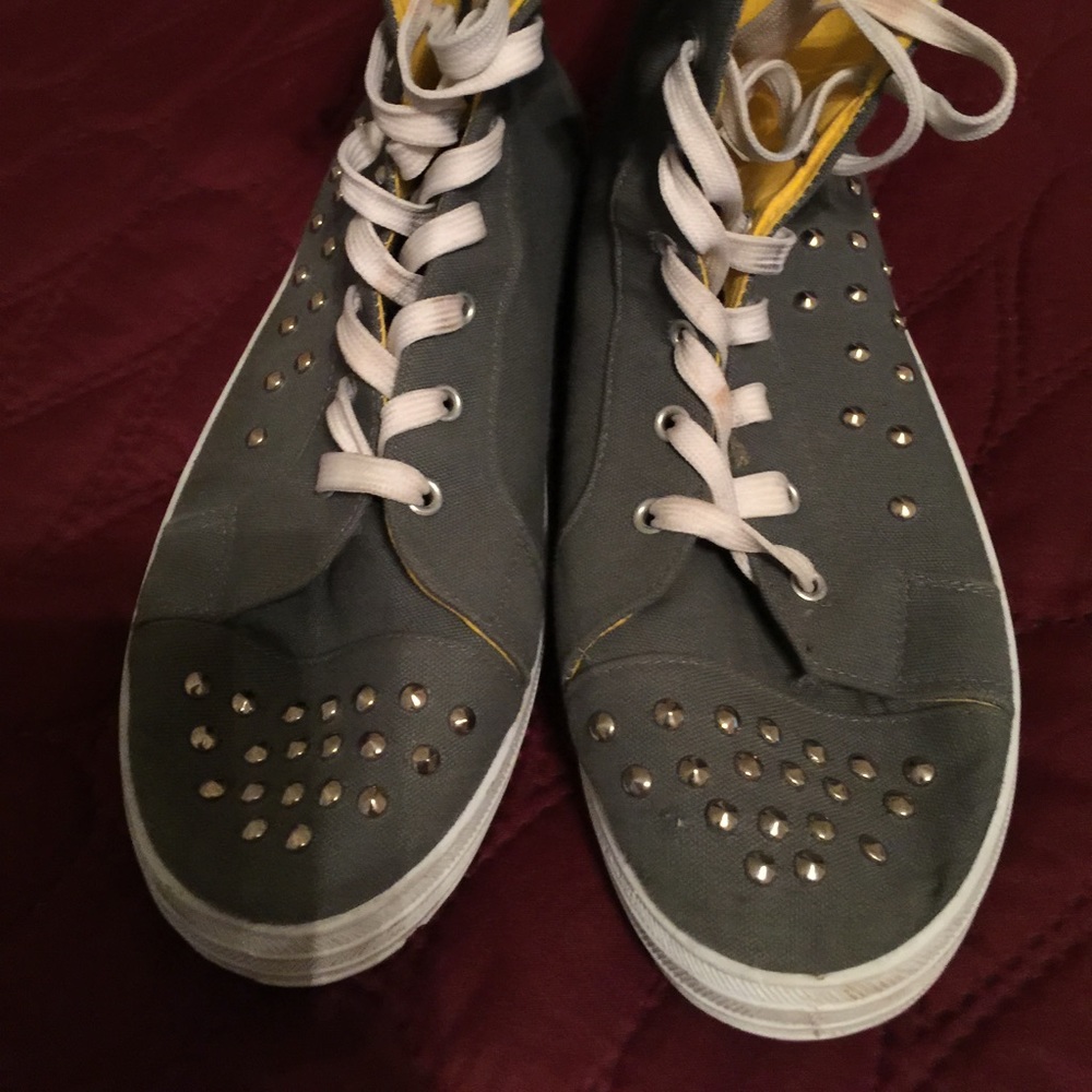Women Gray high top shoes