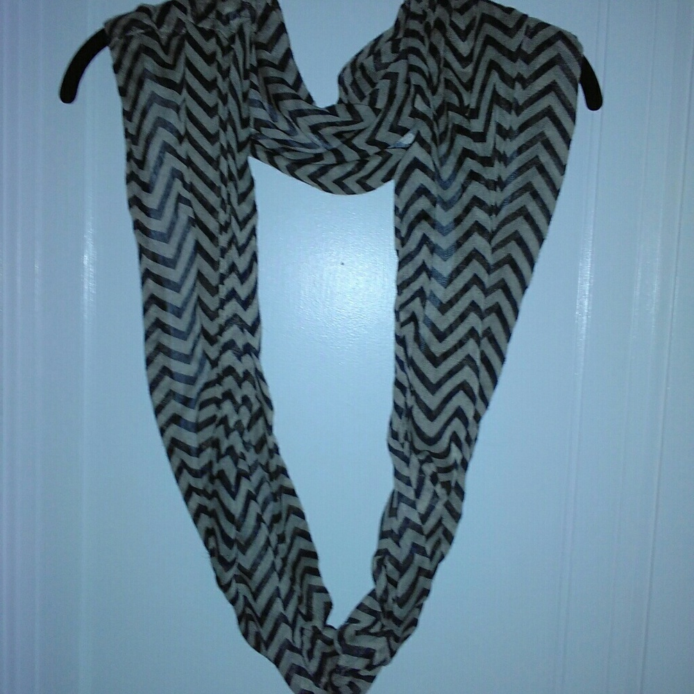 Infinity scarf