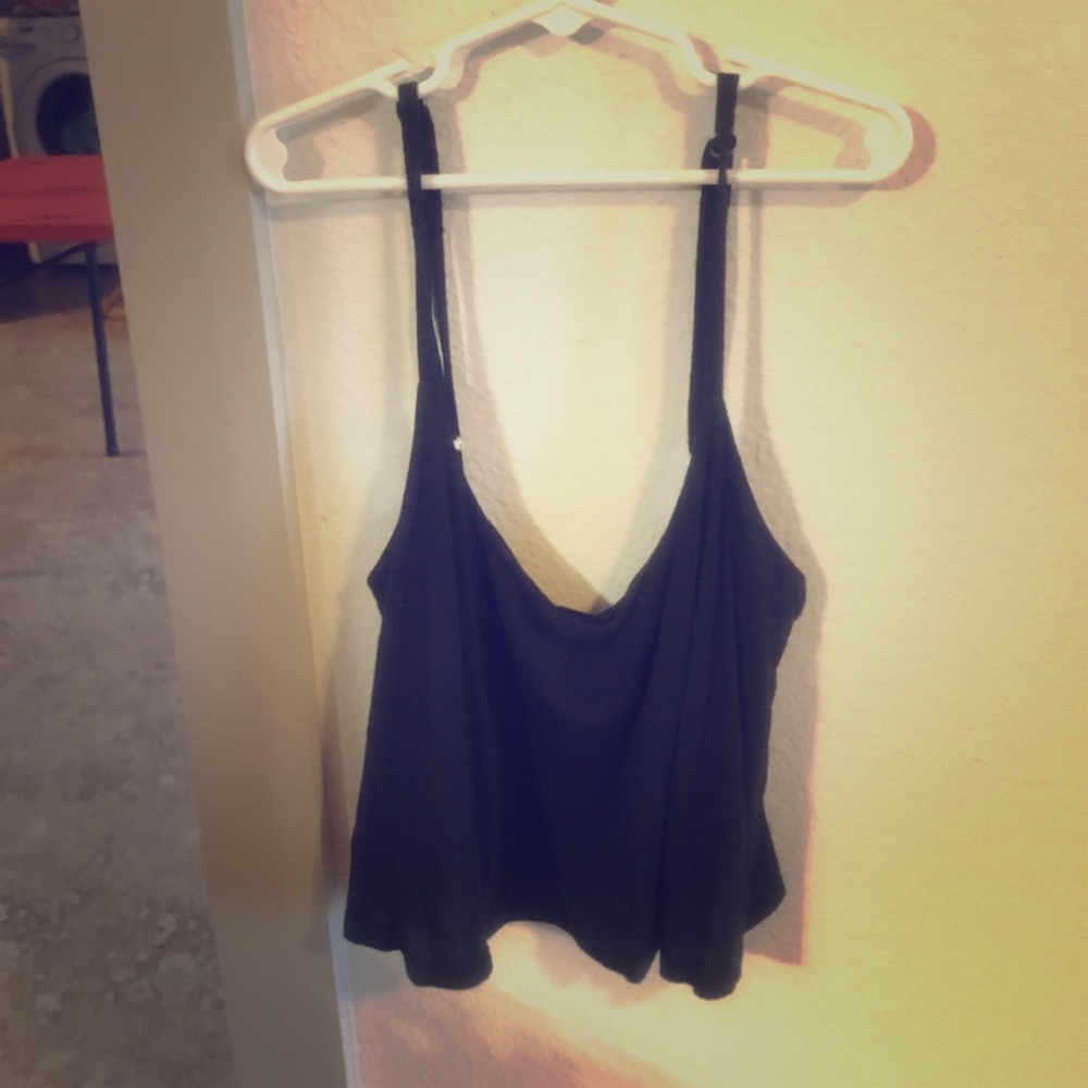 black crop top