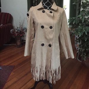 Faux suede jacket with fringed bottom.