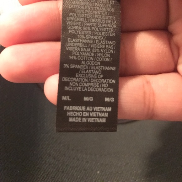 Nike hat - Picture 4 of 4