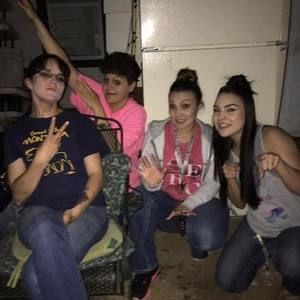 Meet your Posher, Selena