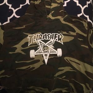 CAMO THRASHER HOODIE