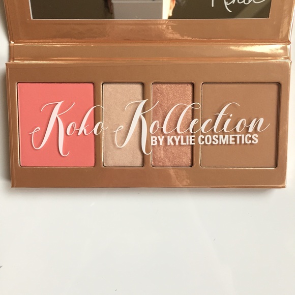 SOLD! Koko Kollection Face Palette - Picture 2 of 6