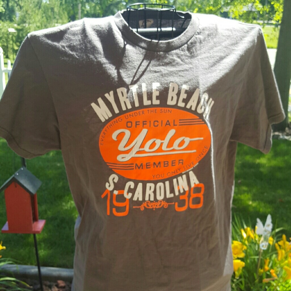 Tee shirt