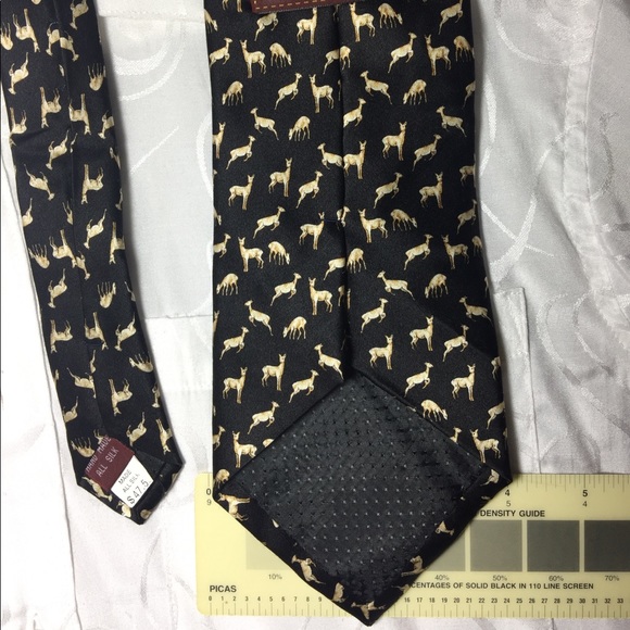 Museum Artifacts deer tie - Picture 3 of 3