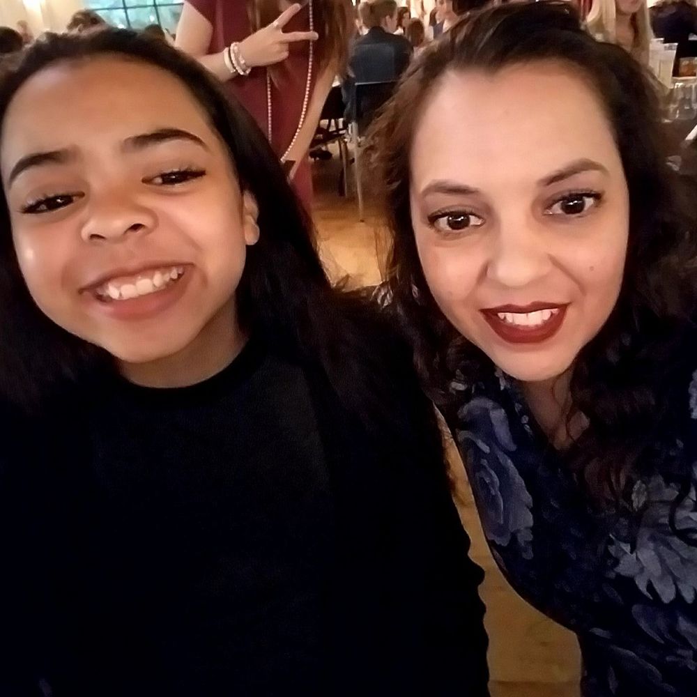 Meet your Posher, Leanor