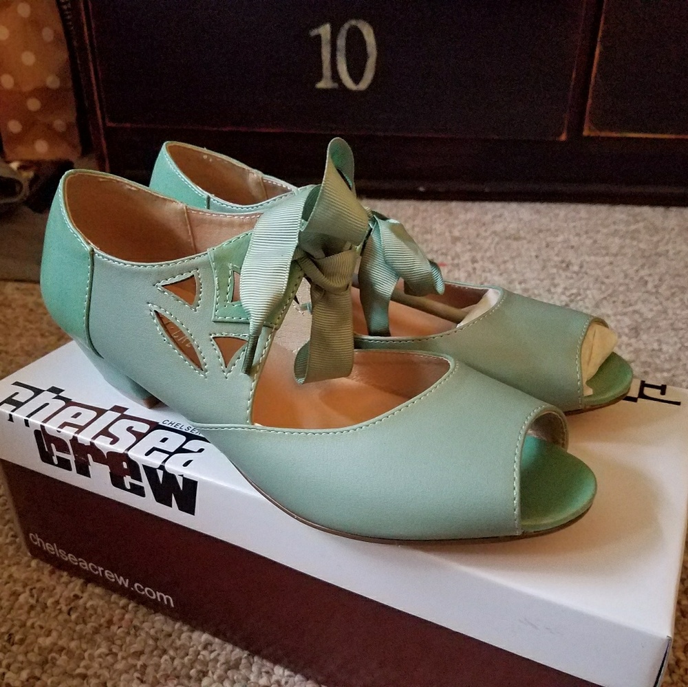 Chelsea Crew heels