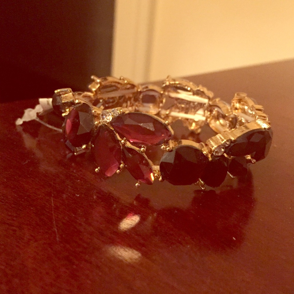 Free with purchase! Gorgeous bracelet