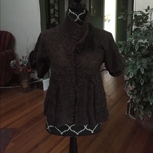 Brown heather fitted sweater.