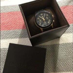 Michael Kors Watch/ Extra Links Included