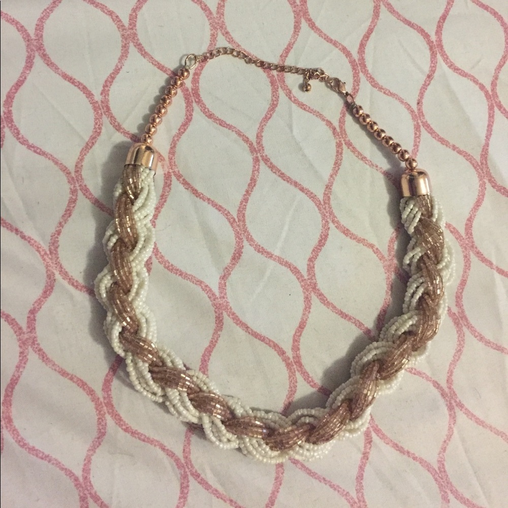 Chocker necklace