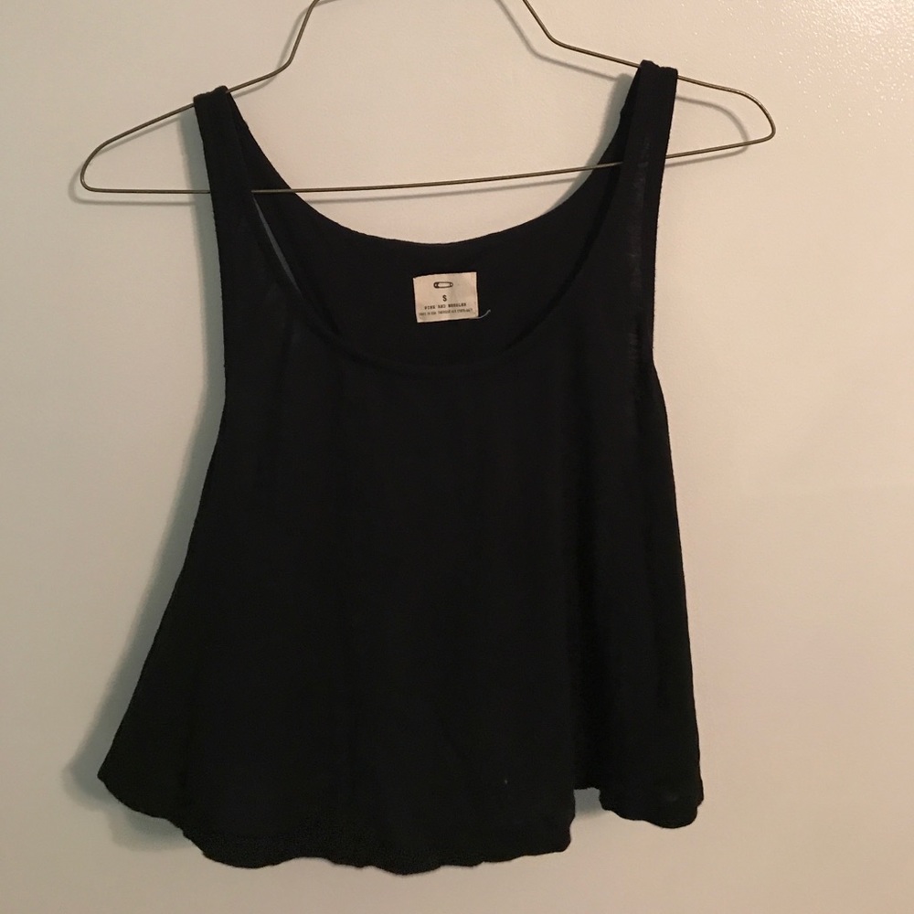 Urban Outfitters • Black Cropped Tank w/ Open Back