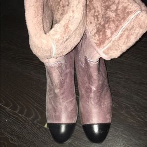 Woman's boots CHANEL