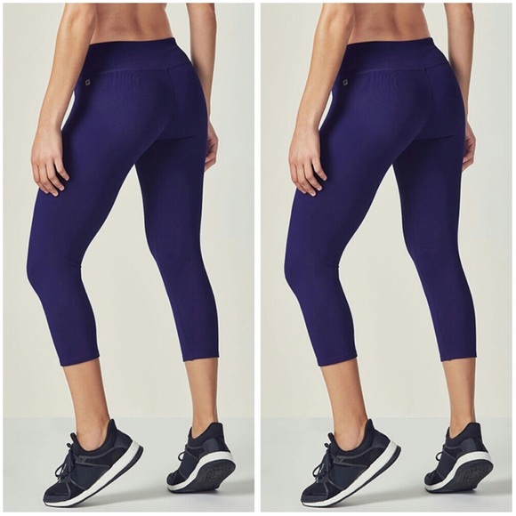 Back in !Navy Salar Compression run Capri - Picture 3 of 5