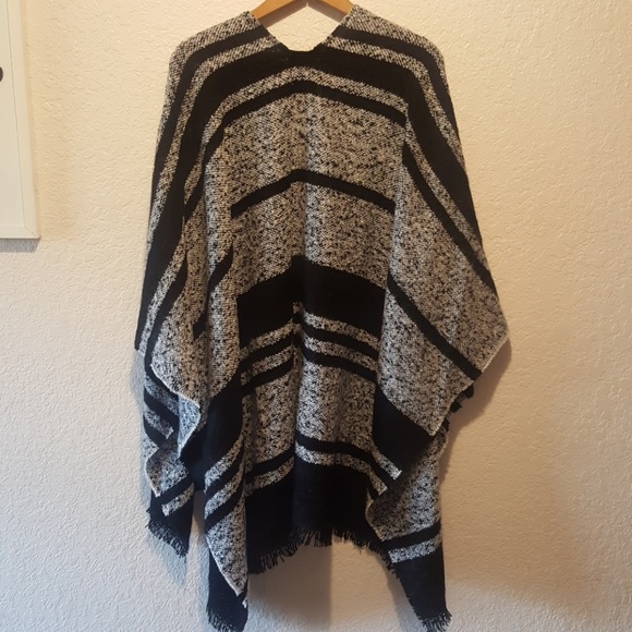 Old Navy poncho - Picture 2 of 3