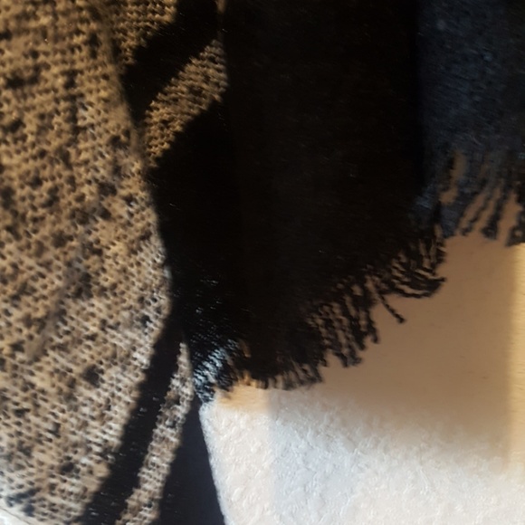 Old Navy poncho - Picture 3 of 3