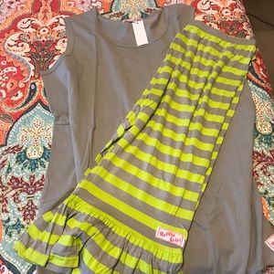 Ruffle girl outfit nwt