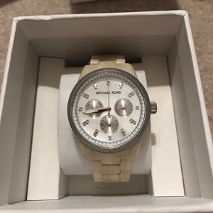 Michael Kors horn watch
