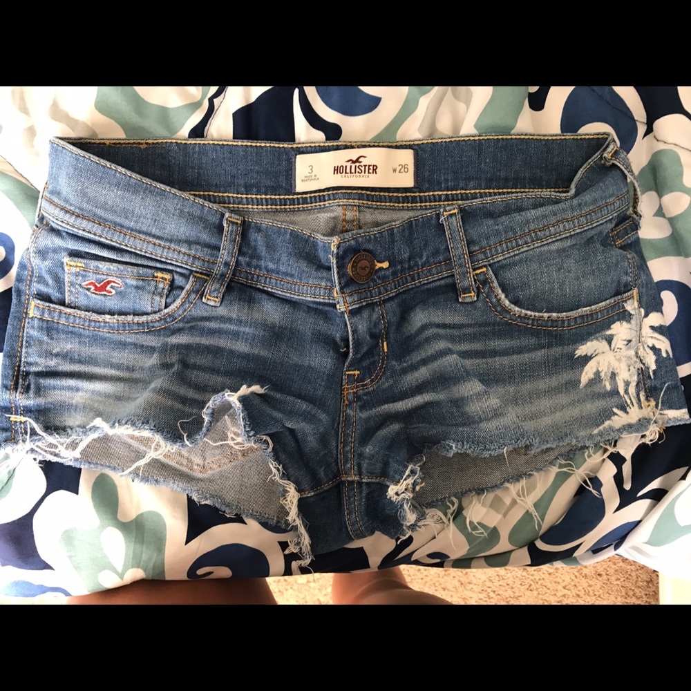 Hollister palm tree shorts