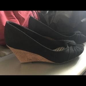 American Eagle Wedge Shoes