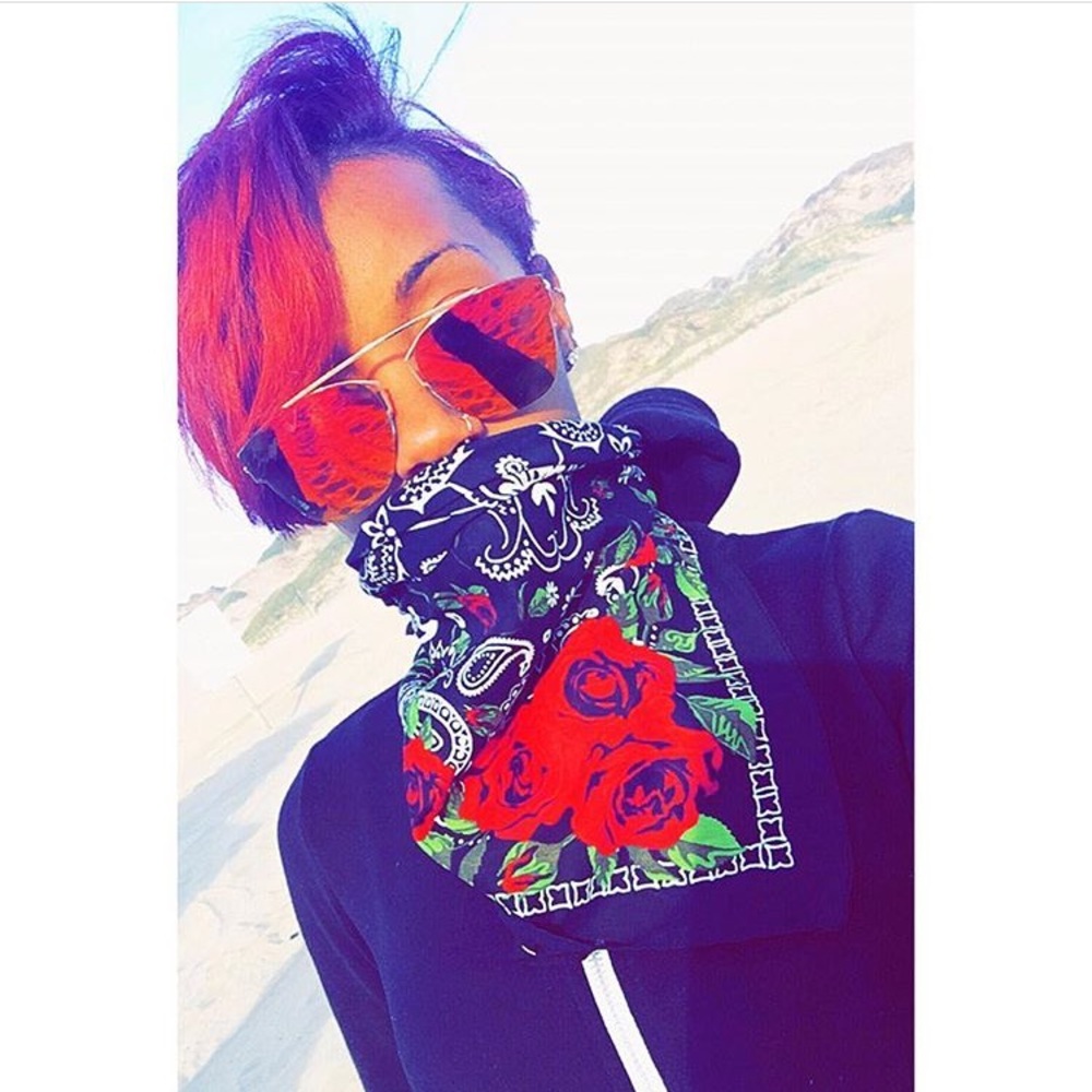 🔴SOLD 🔴Red & gold aviator Sunglasses