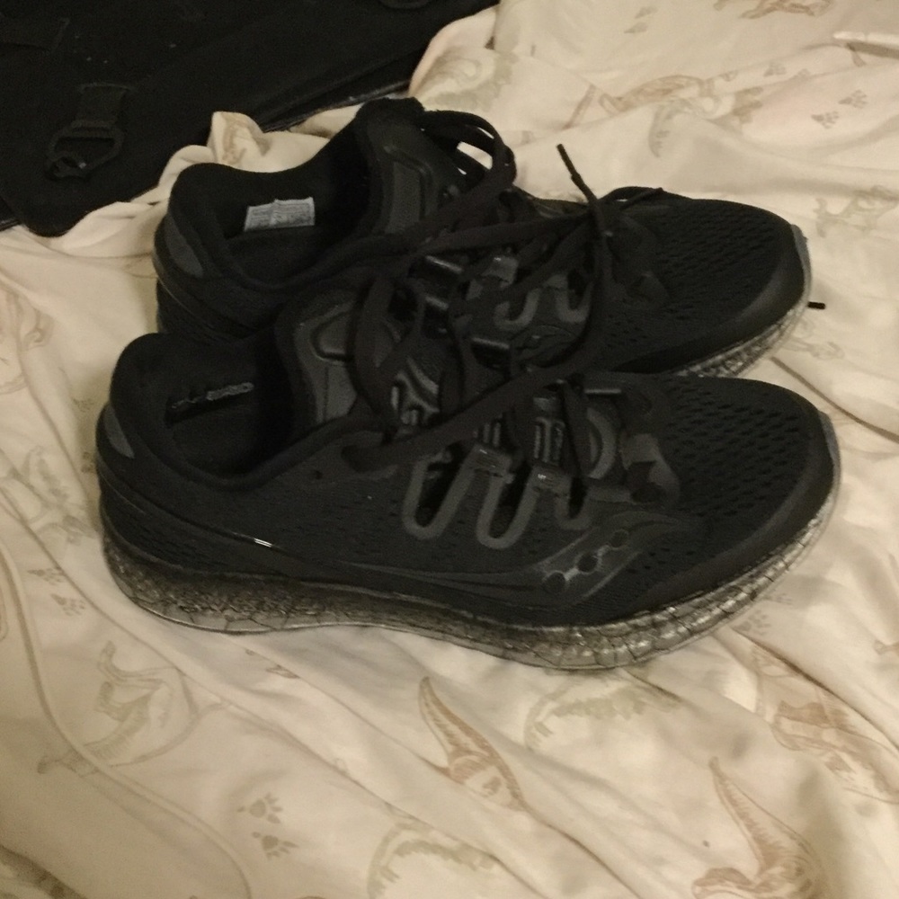 Saucony everun freedom iso running shoes