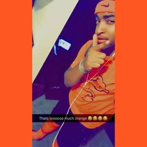 Meet your Posher, Joevanaé